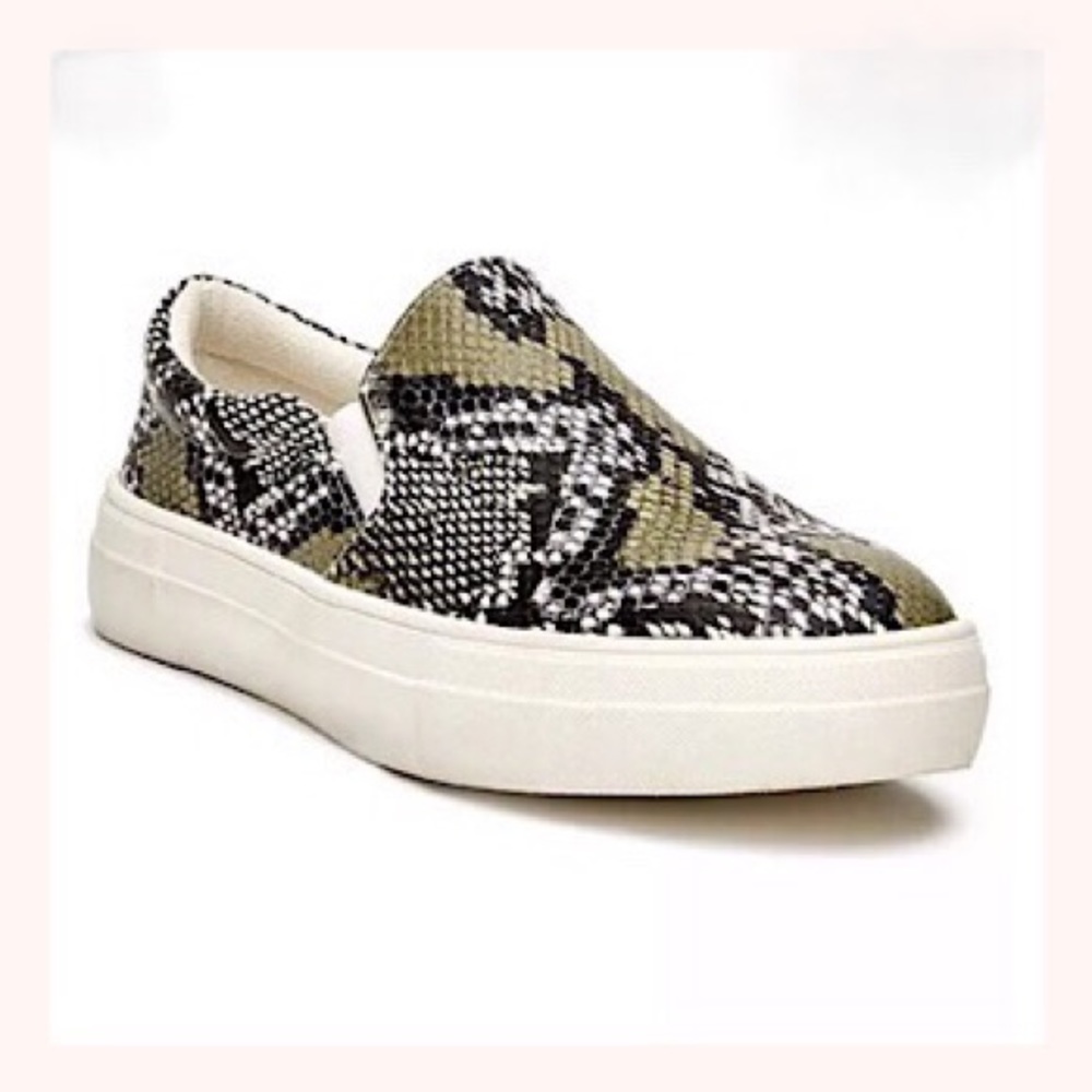 “NEW” Matisse Harry Snakeskin Slip-on Sneakers - Picture 1 of 6